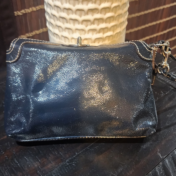 Elegant Blue Leather Clutch - Picture 2 of 10